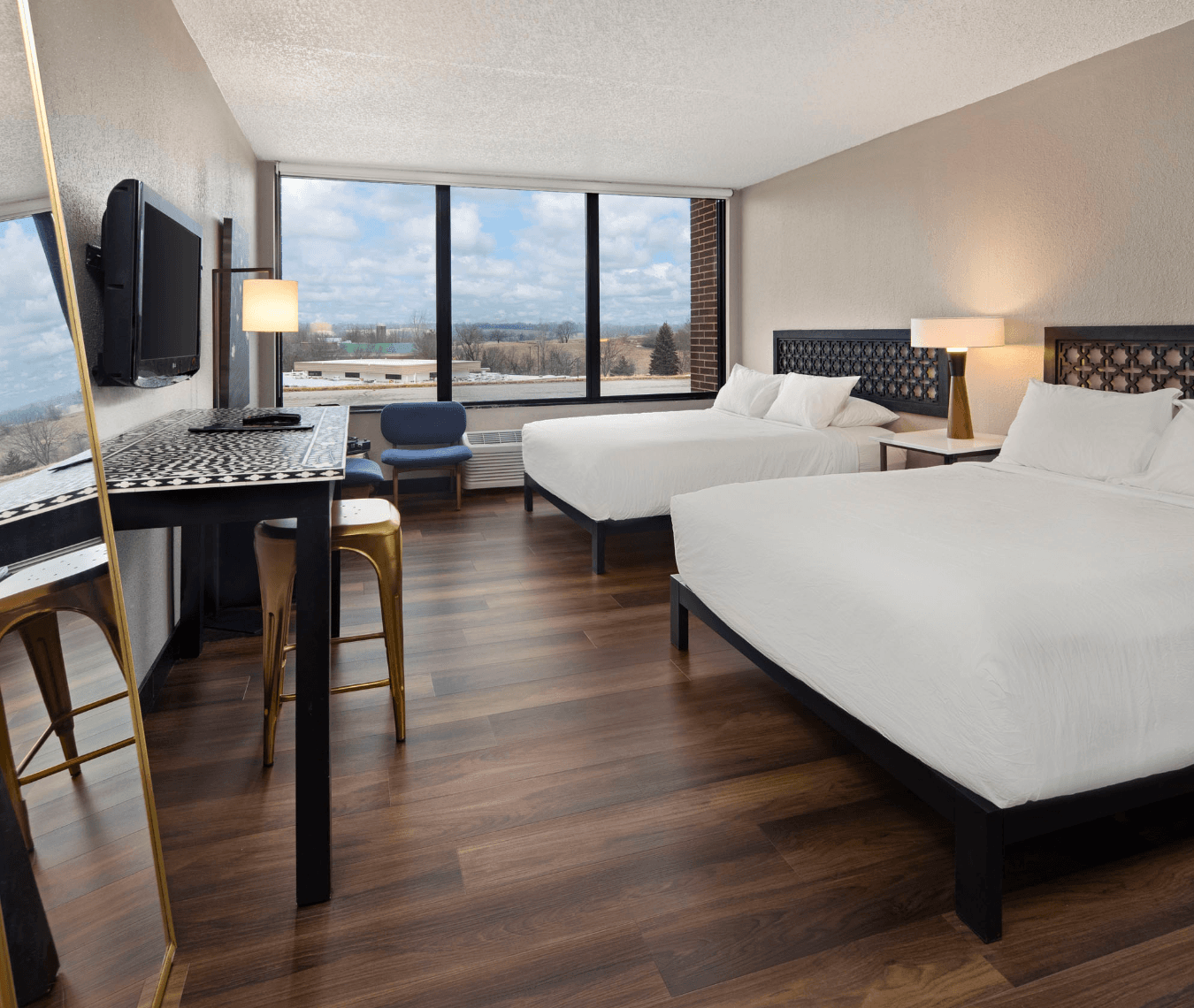 Hotel guest room